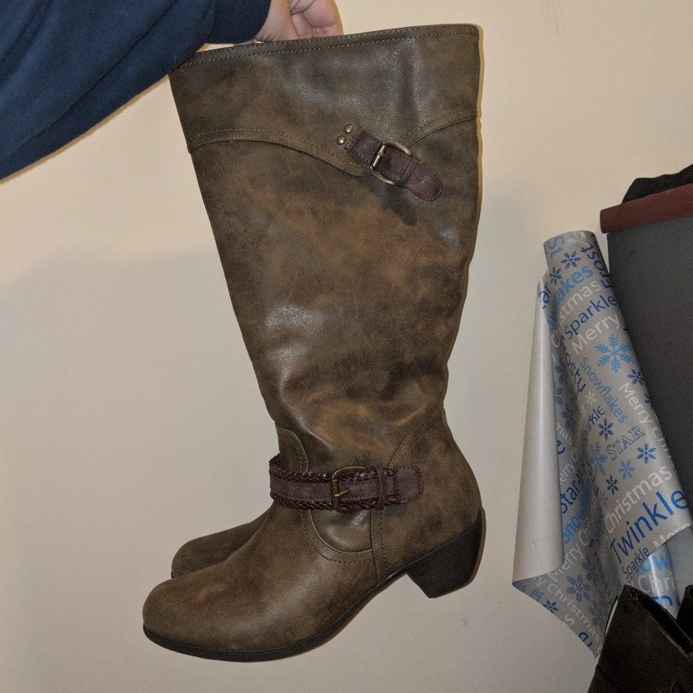 Tan Boots.